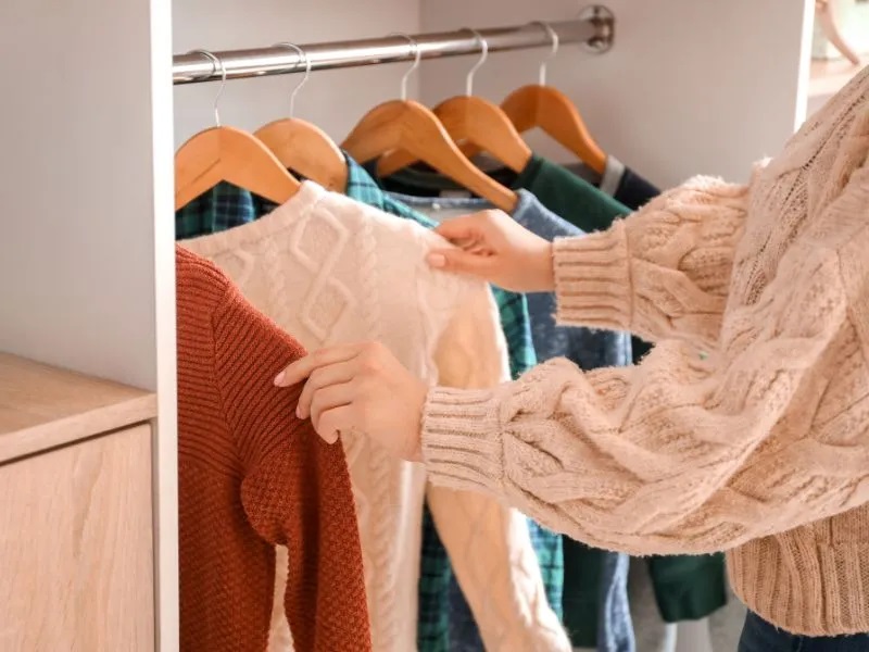 The Conscious Closet: Making Mindful Choices in Fashion Consumption
